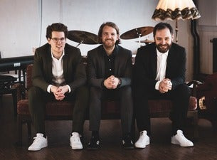 Sommerjazz unter der Linde mit NuJazz Avenue Sommerjazz unter der Linde mit NuJazz Avenue