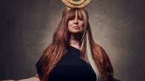 Sarah McCoy - women in (e)motion