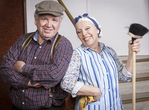 Tratsch im Treppenhaus Tratsch im Treppenhaus